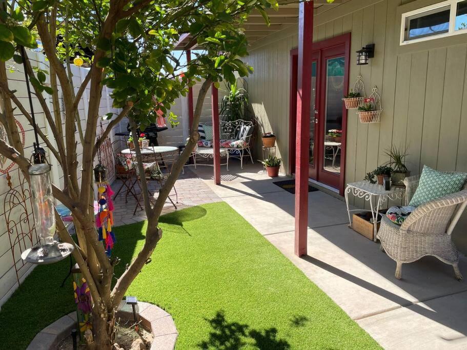 Encanto Cactus Flower Casita 凤凰城 外观 照片
