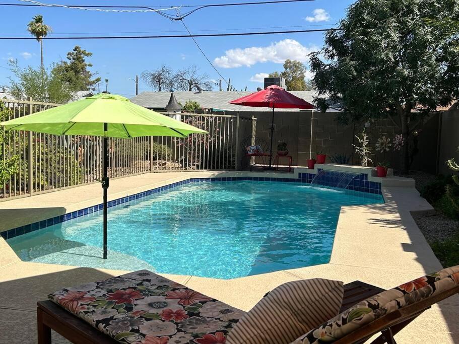 Encanto Cactus Flower Casita 凤凰城 外观 照片